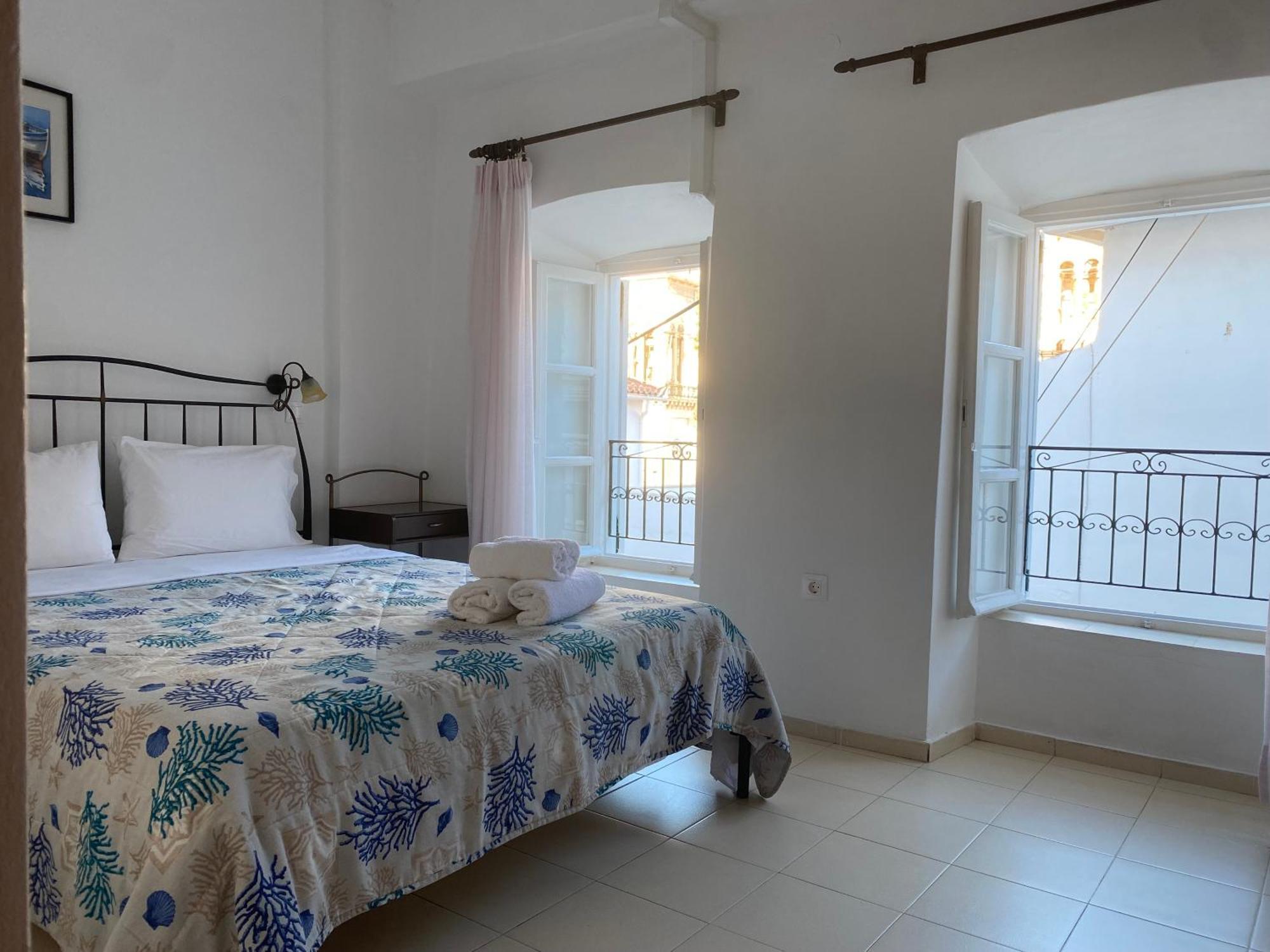 Pension Efie Hidra Exterior foto